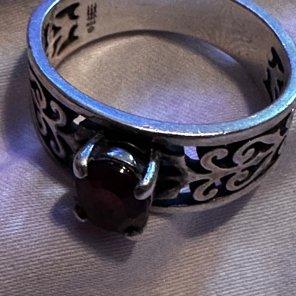 James Avery Garnet Ring